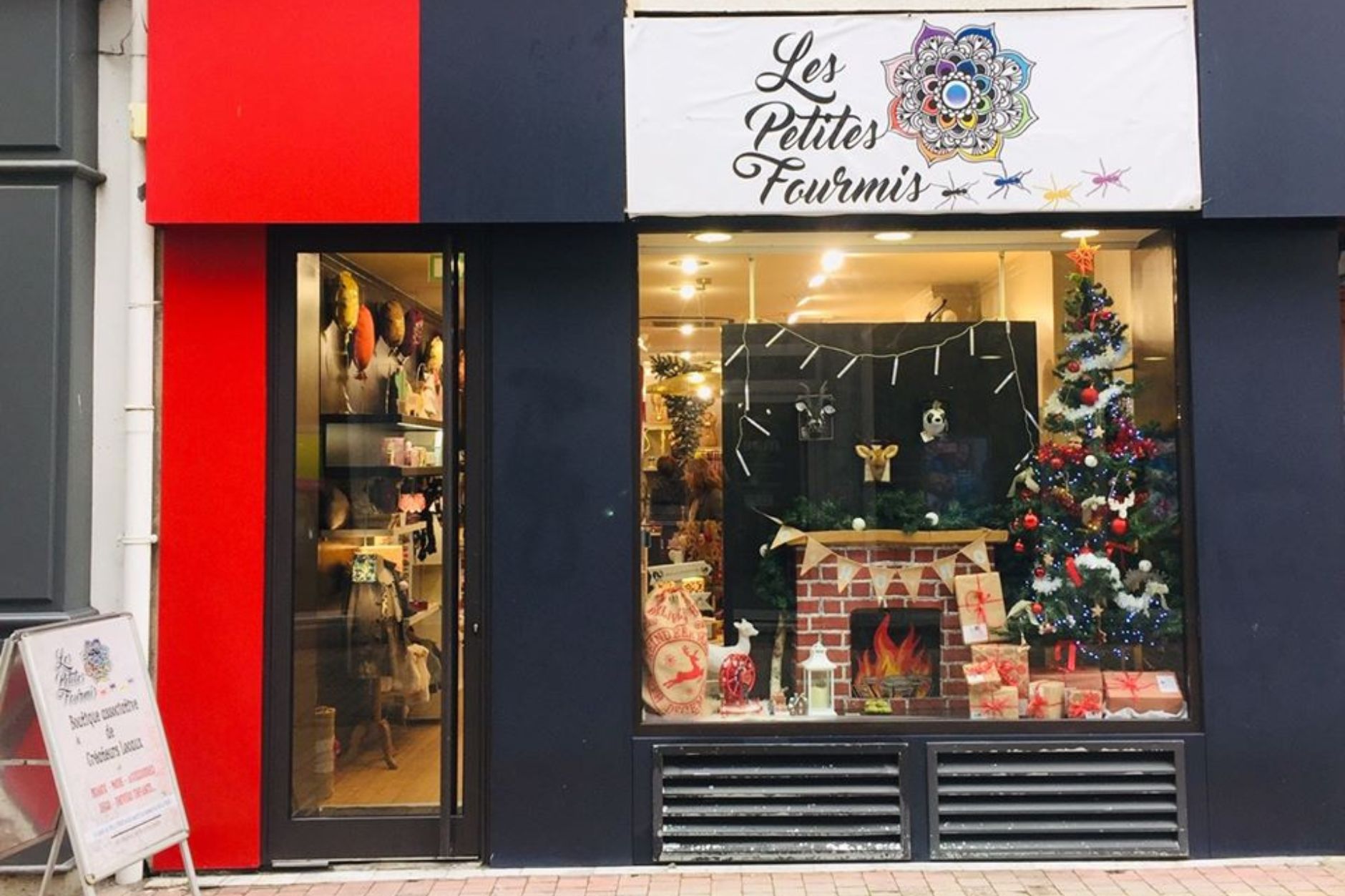 Logo LES PETITES FOURMIS